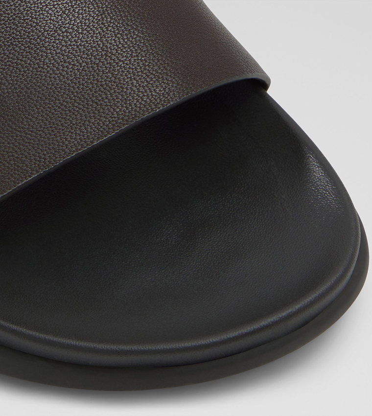 MONDI-IN Cut-Out Comfort Sandals