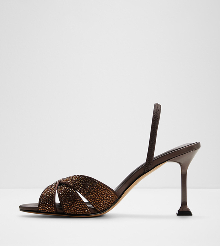 صندل كعب مزين