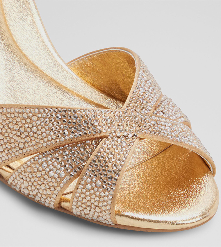 صندل كعب مزين