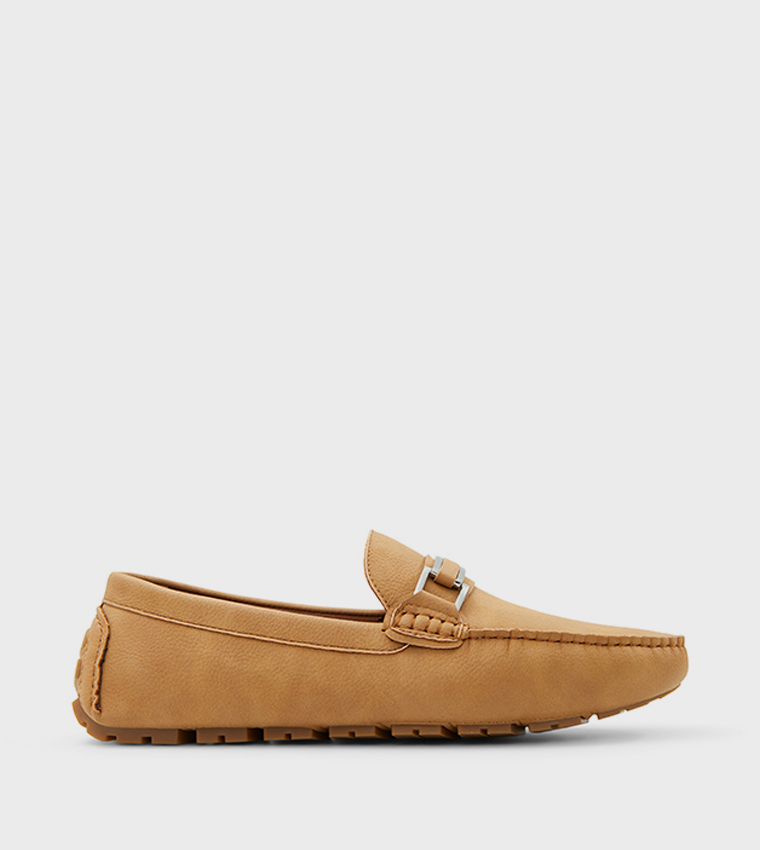 MORTIZ Textured Round Toe Loafers