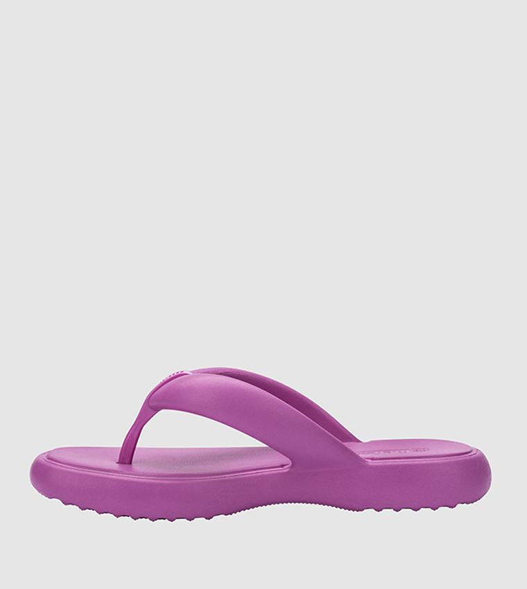 FREE LOW AD Flip-Flops