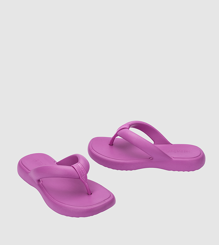 FREE LOW AD Flip-Flops