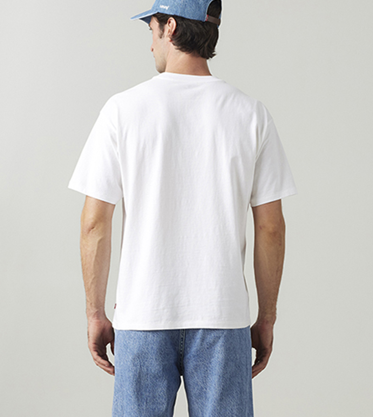 تيشيرت برقبة مستديرة 