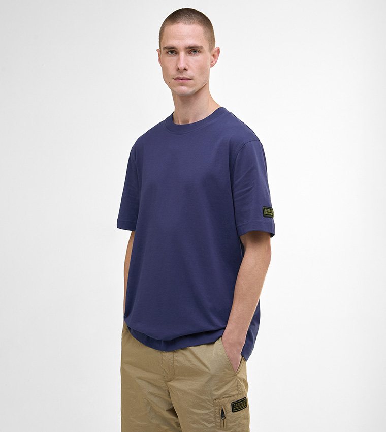 OUTLINE Logo Badge Crew Neck T-Shirt