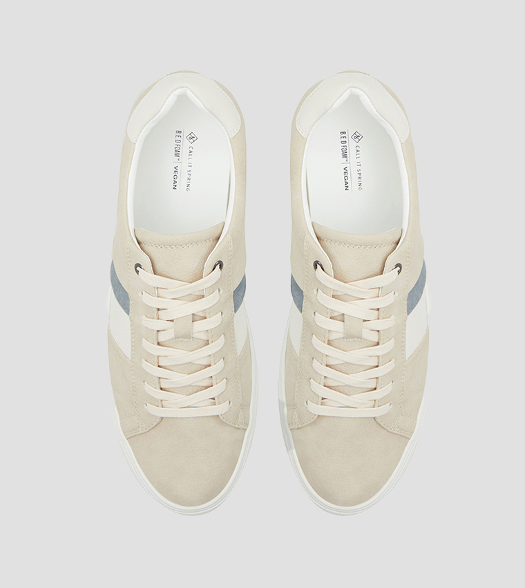 MUNROE Lace-Up Sneakers