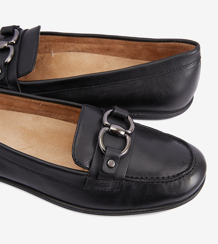 Buy Naturalizer AINSLEY Berkley Metal Accent Loafers In Black 6thStreet Oman