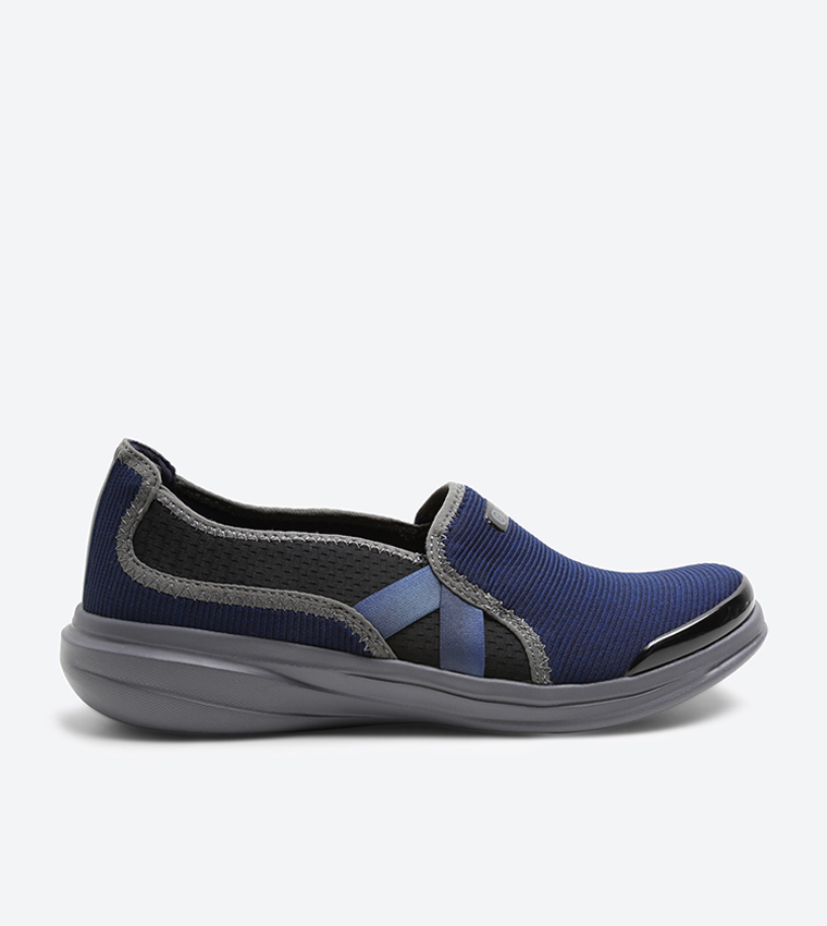 Bzees cruise slip on sale on