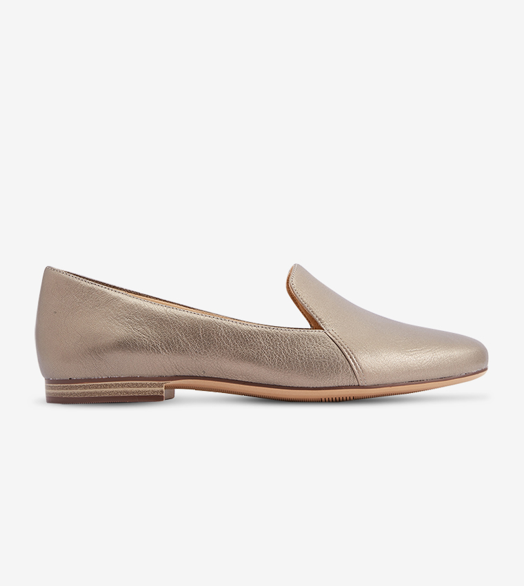 Buy Naturalizer Emiline Loafers Zinc NAEMILINE In Metallic 6thStreet UAE