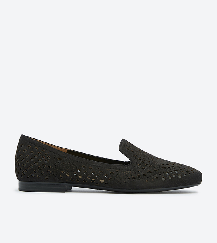 Buy Naturalizer Eve Cutout Detailed Block Heel Loafers Black In Black 6thStreet UAE