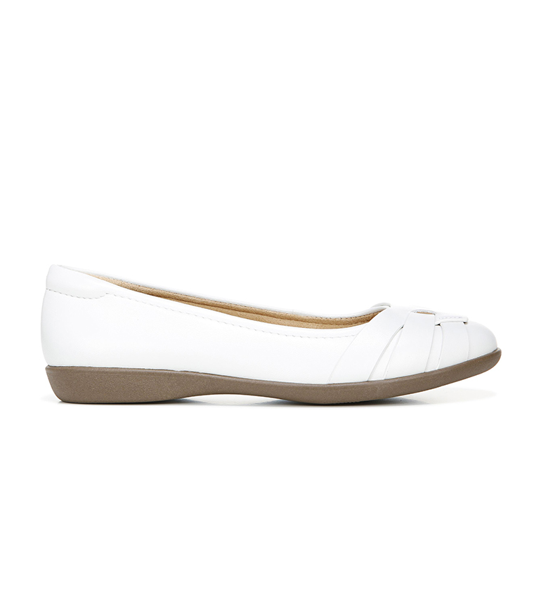 naturalizer freeport