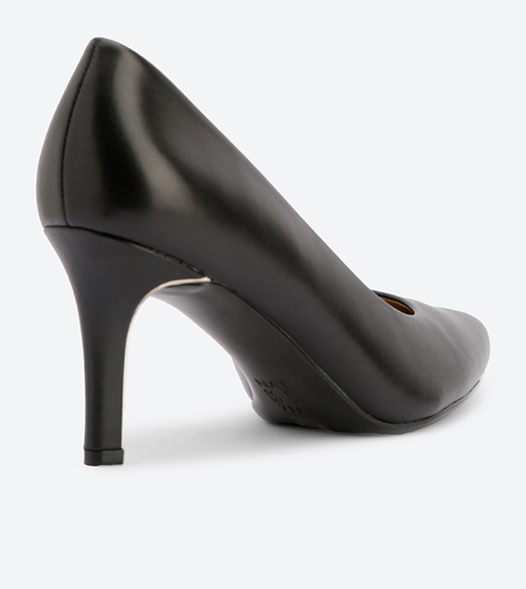 Buy Naturalizer Natalie Pumps Black NANATALIE In Black 6thStreet Oman