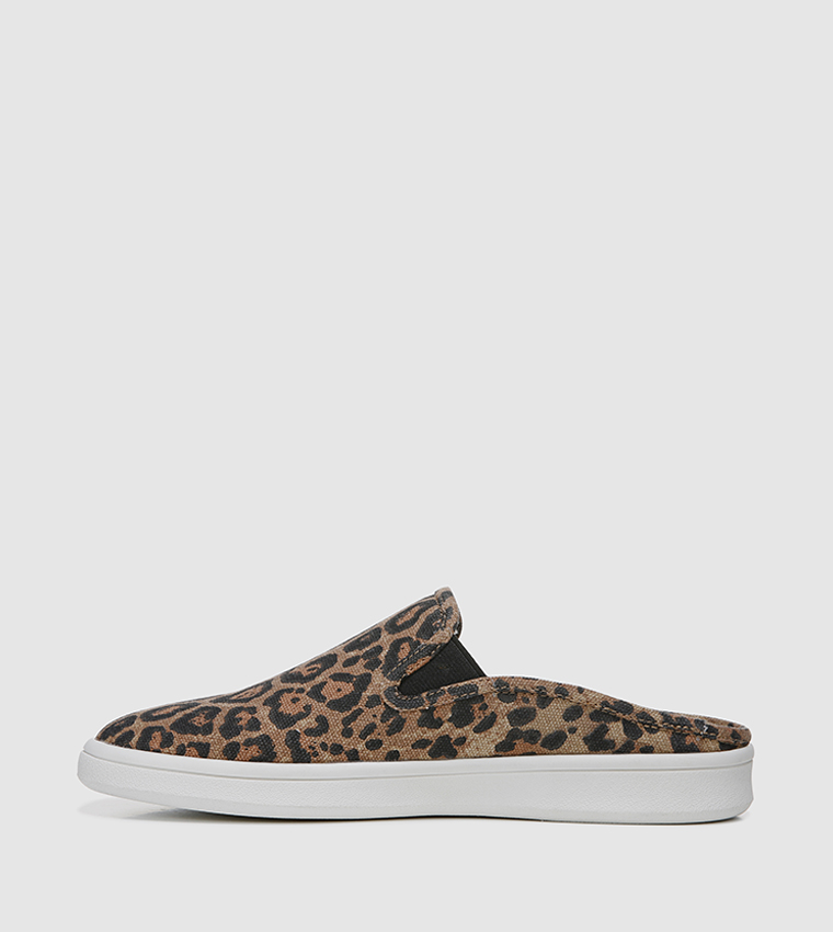 NOTABLE Animal Printed Clogs 