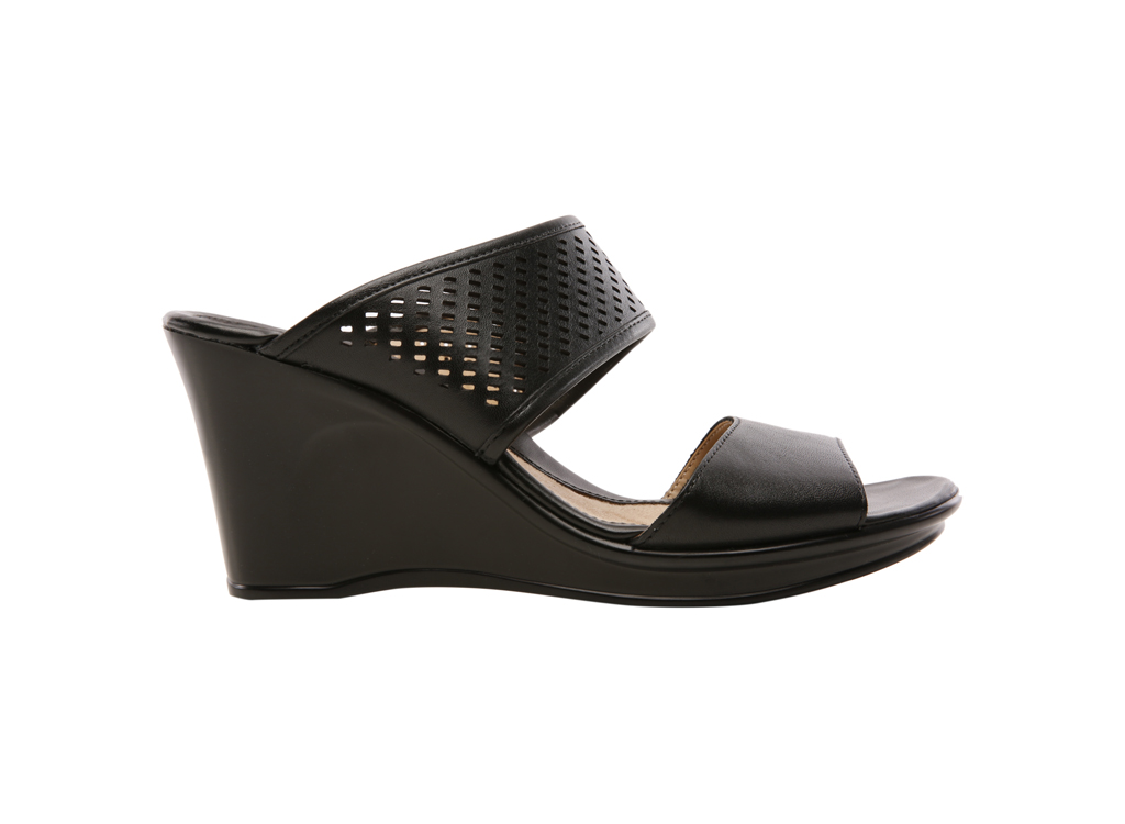 Naturalizer cheap black wedges