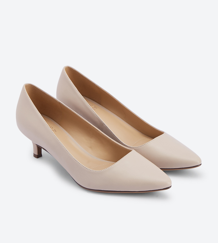 Buy Naturalizer Pippa Pointed Toe Pumps Beige NAPIPPA In Beige 6thStreet Qatar