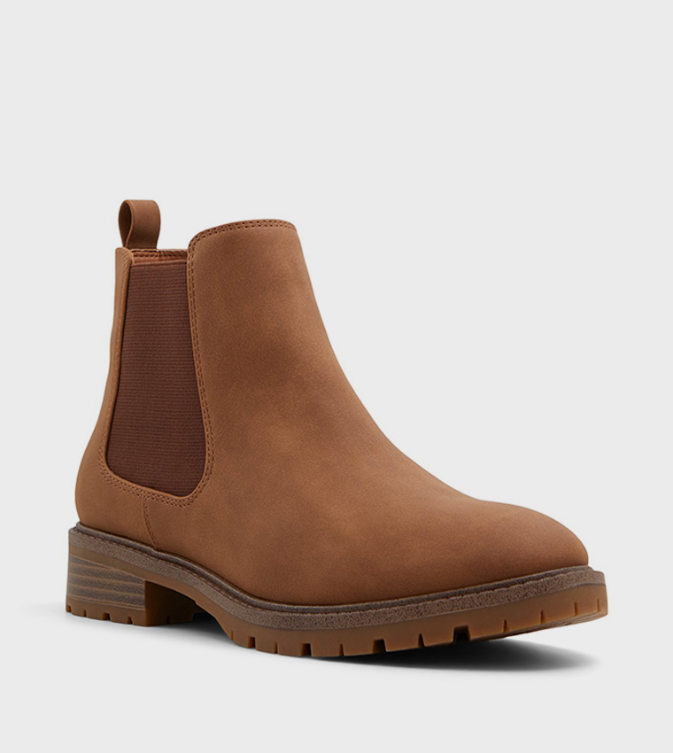 NEEDA Round Toe Chelsea Boots