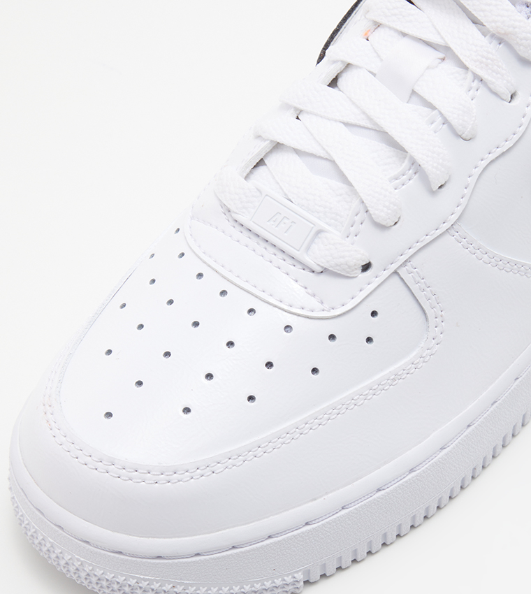 Air Force 1 '07 ESS Lace-Up Sneakers