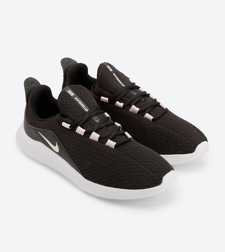 nike viale trainers black