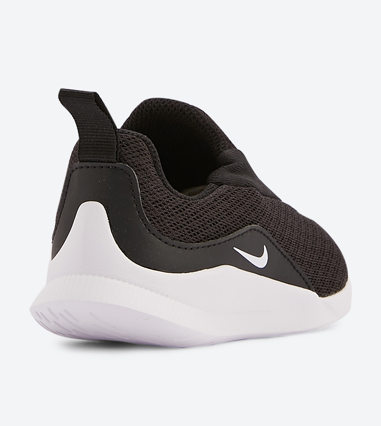 Buy Nike Viale Td Round Toe Slip Ons Black In Black 6thStreet Bahrain