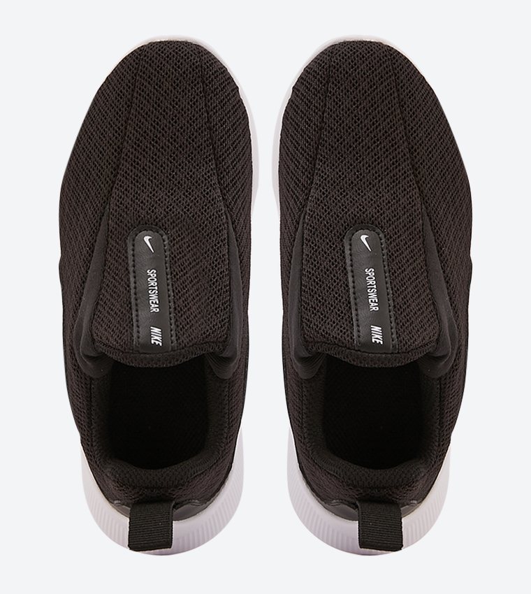 Buy Nike Viale Td Round Toe Slip Ons Black In Black 6thStreet Bahrain