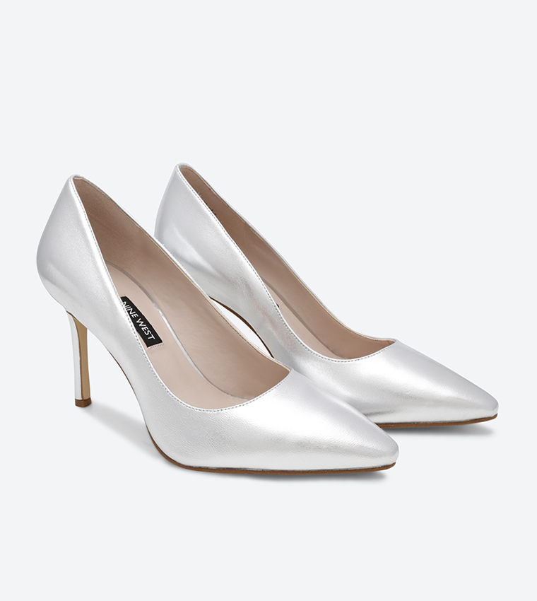 Emmala pumps hot sale