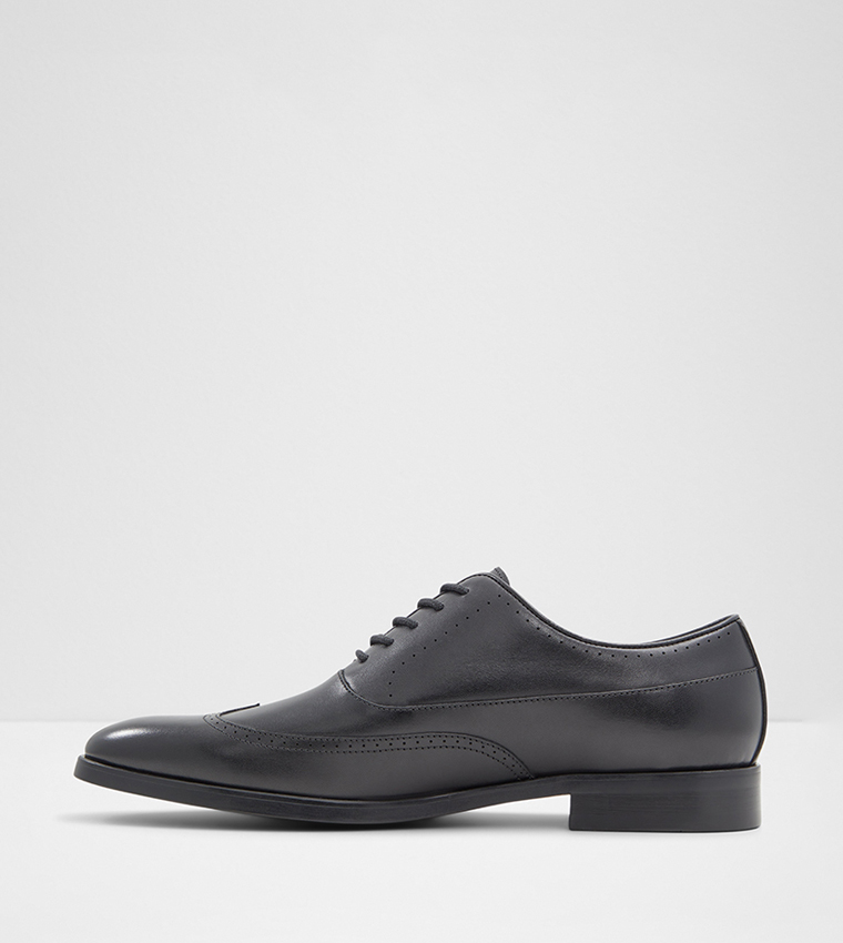 OLEANDER Lace-Up Oxford Shoes