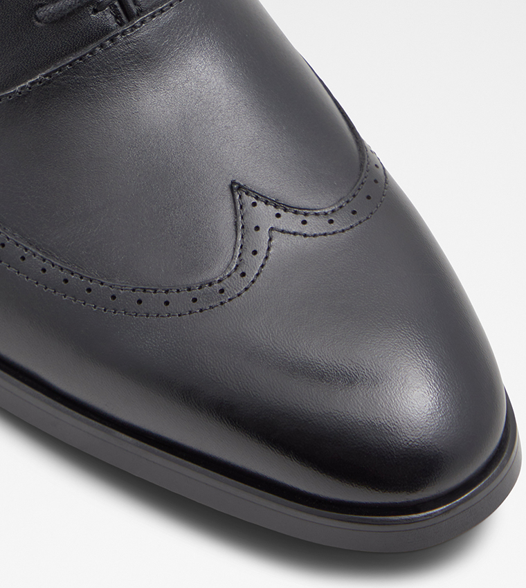 OLEANDER Lace-Up Oxford Shoes