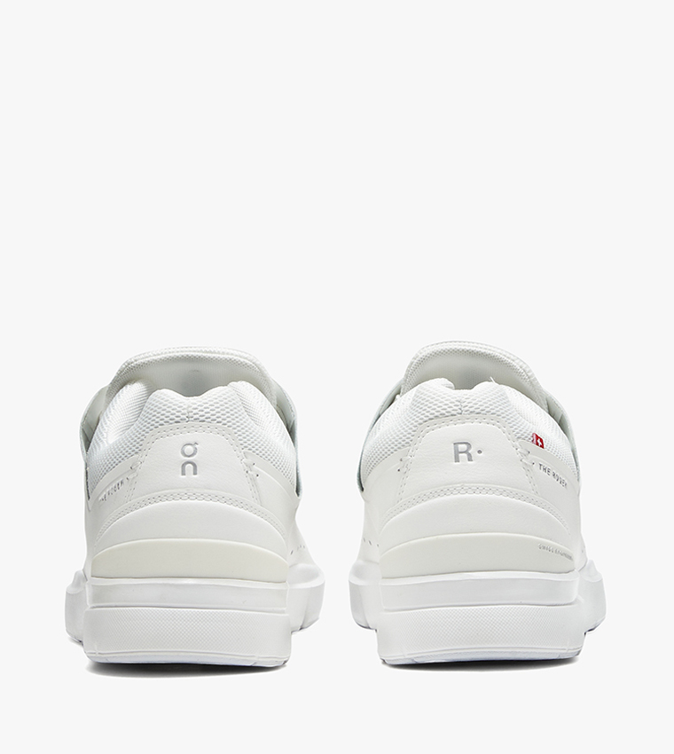 Buy ON ON The Roger Advantage In White | 6thStreet UAE
