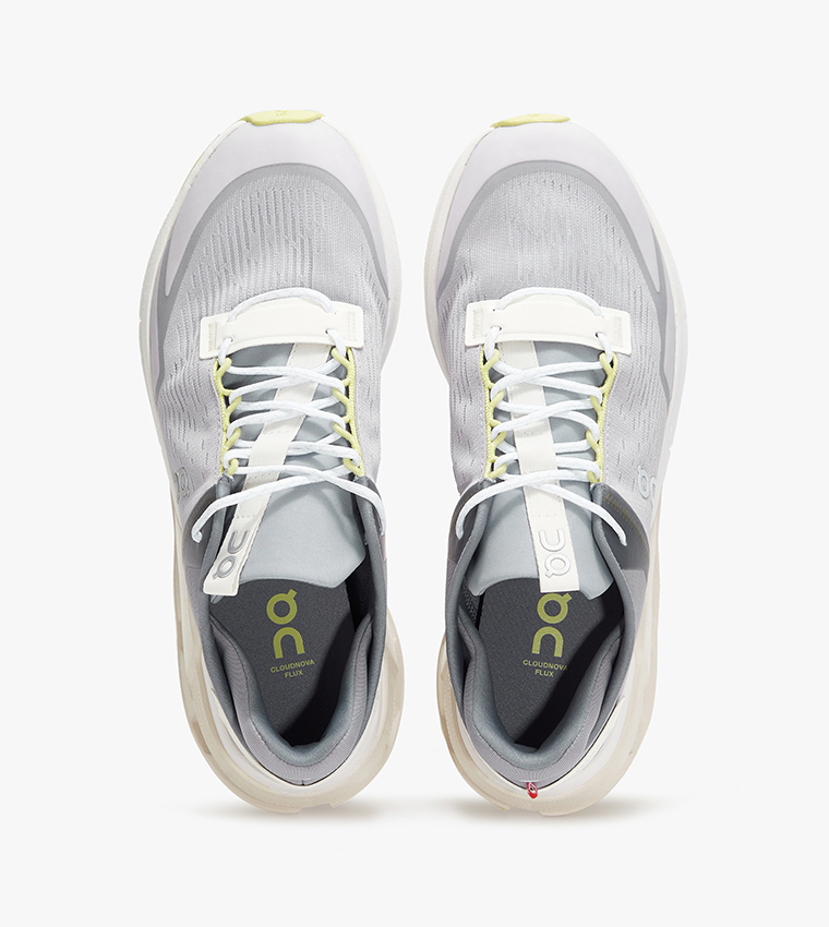 كلاود نوفا فلكس 