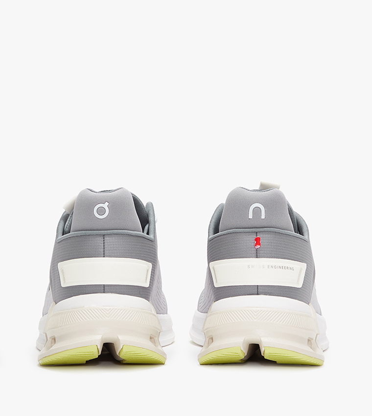 كلاود نوفا فلكس 