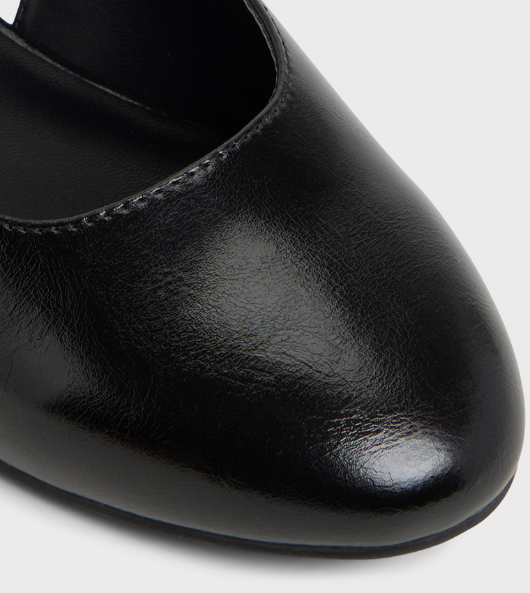OPHELLIA Buckle Detail Flat Shoes