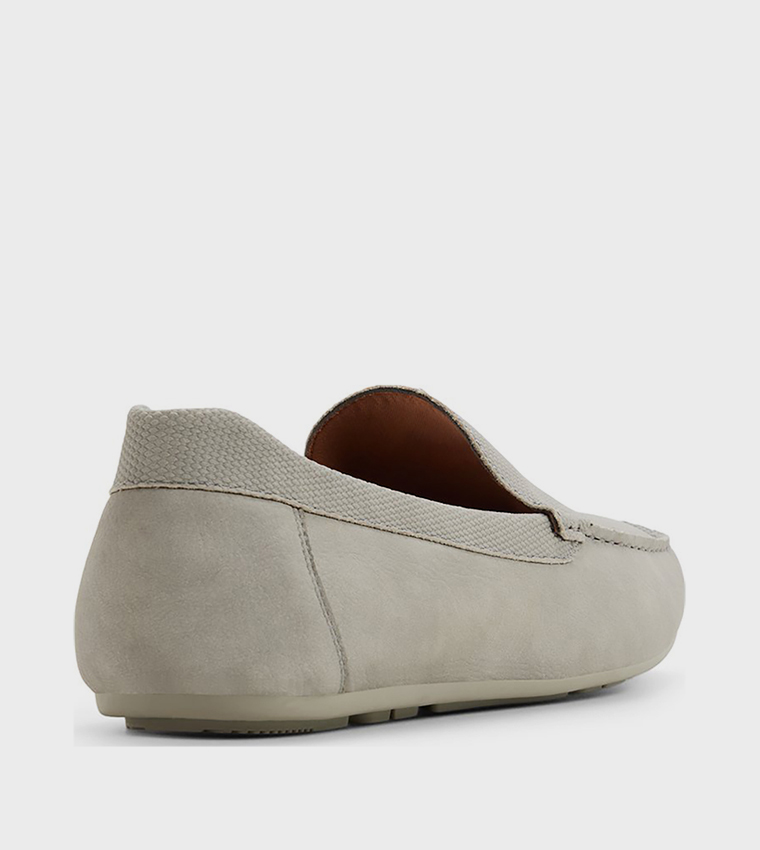 PAGANI Solid Loafers