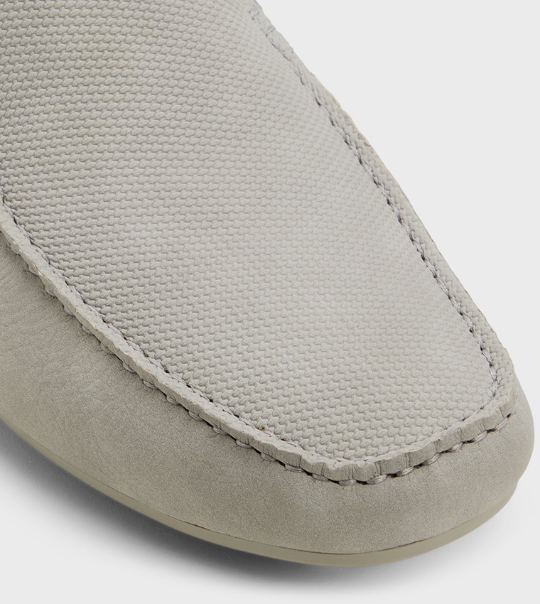 PAGANI Solid Loafers