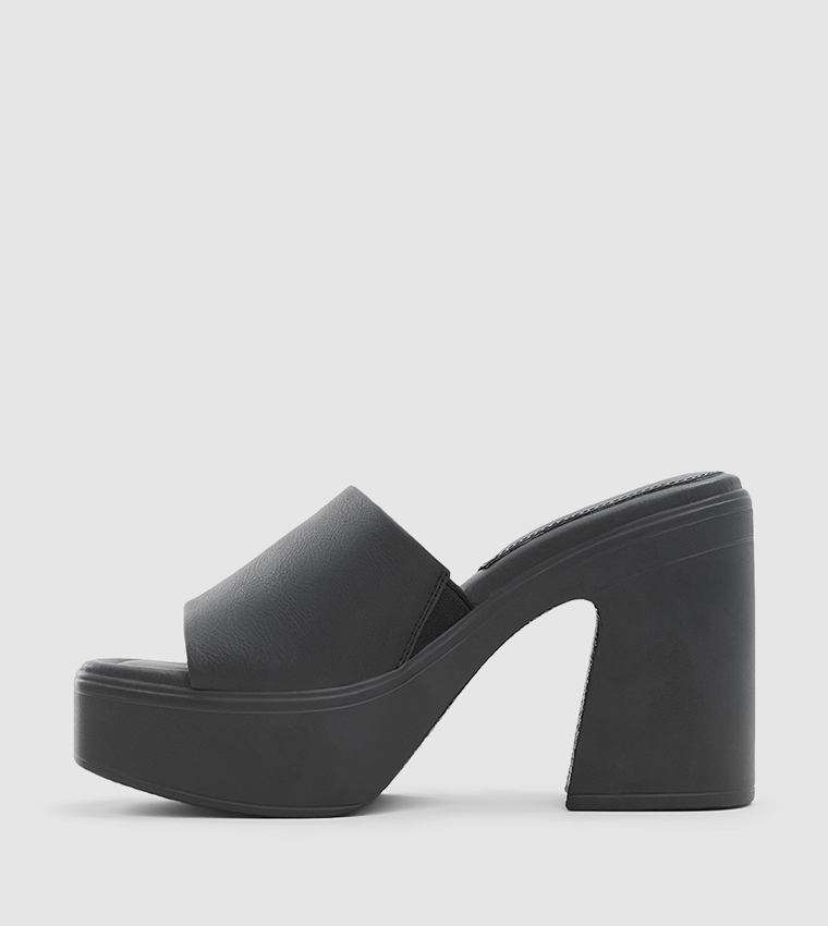 Buy Call It Spring Palomaa Block Heel Sandal In Black | 6thStreet UAE