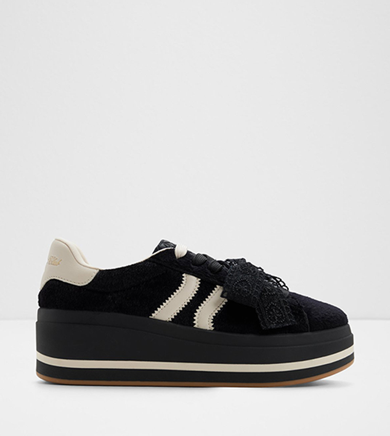 سنيكرز بلاتفورم برباط 