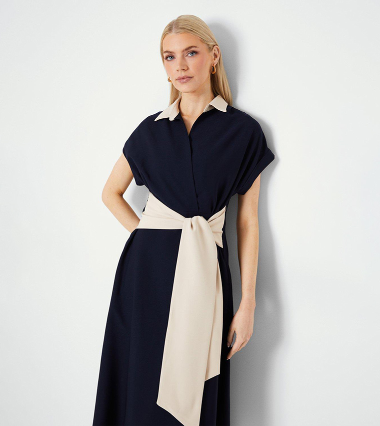 High Neck Contrast Edge Tie Midi Dress