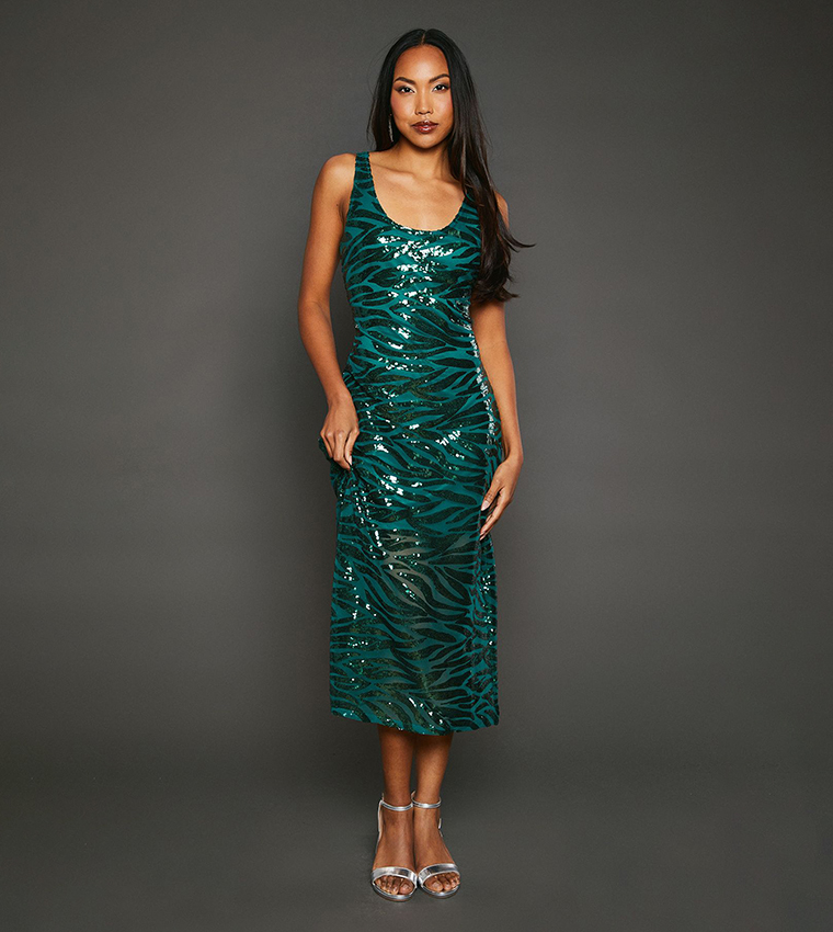 Buy Principles Scoop Neck Sequined Midi Dress In Green | 6thstreet Qatar