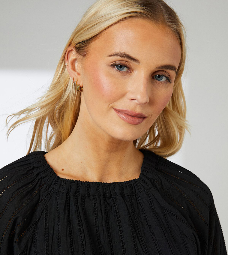 Textured Short Sleeves Top