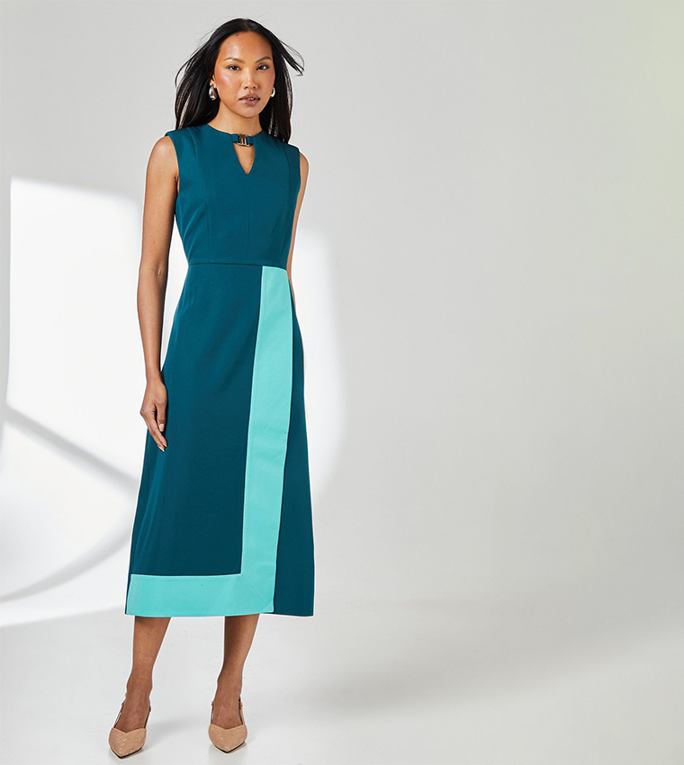 Buy Principles Wrap Contrast Detail Crepe Midi Dress In Green | 6thStreet  Qatar