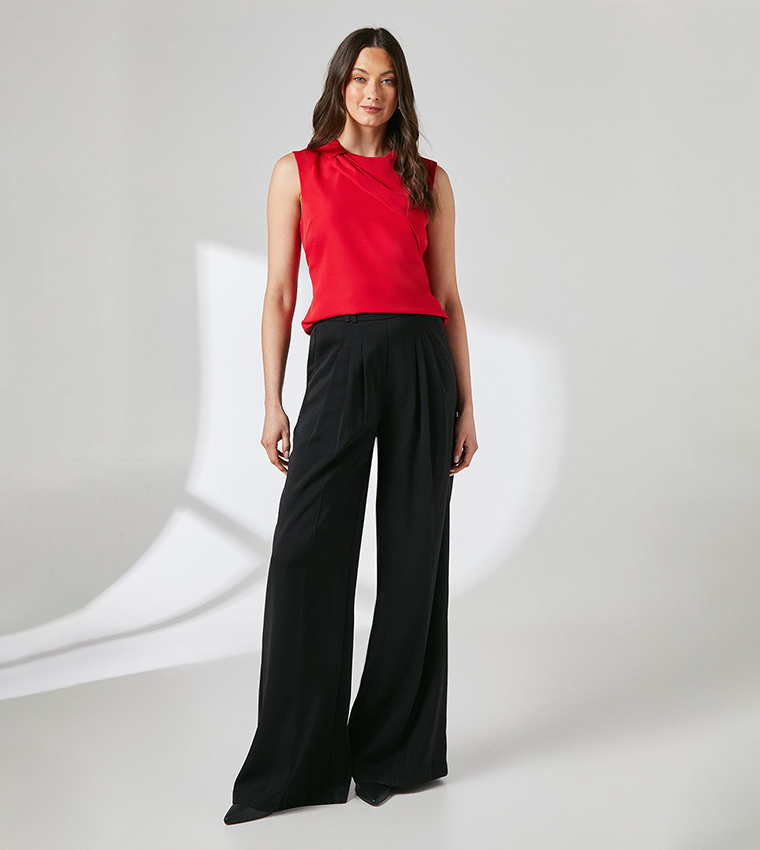 Knotted Neck Detail Sleeveless Top
