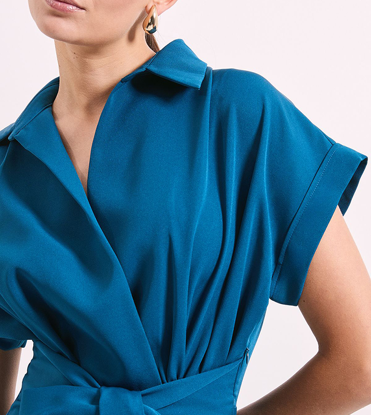 فستان ميدي بربطة امامية 