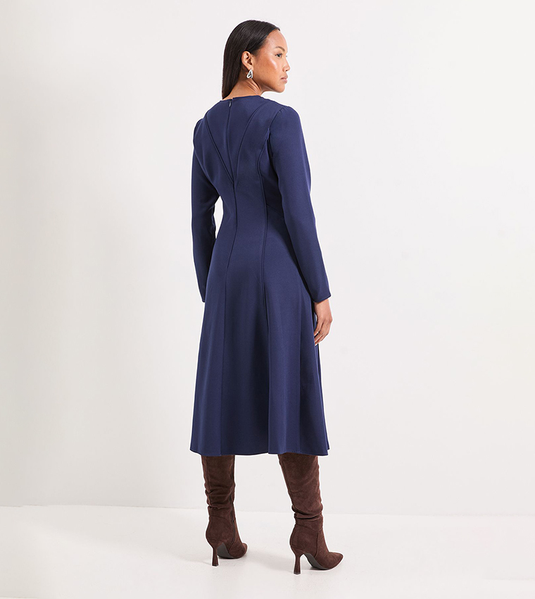 Contrast Seam Detail Fit & Flared Crepe Midi Dress