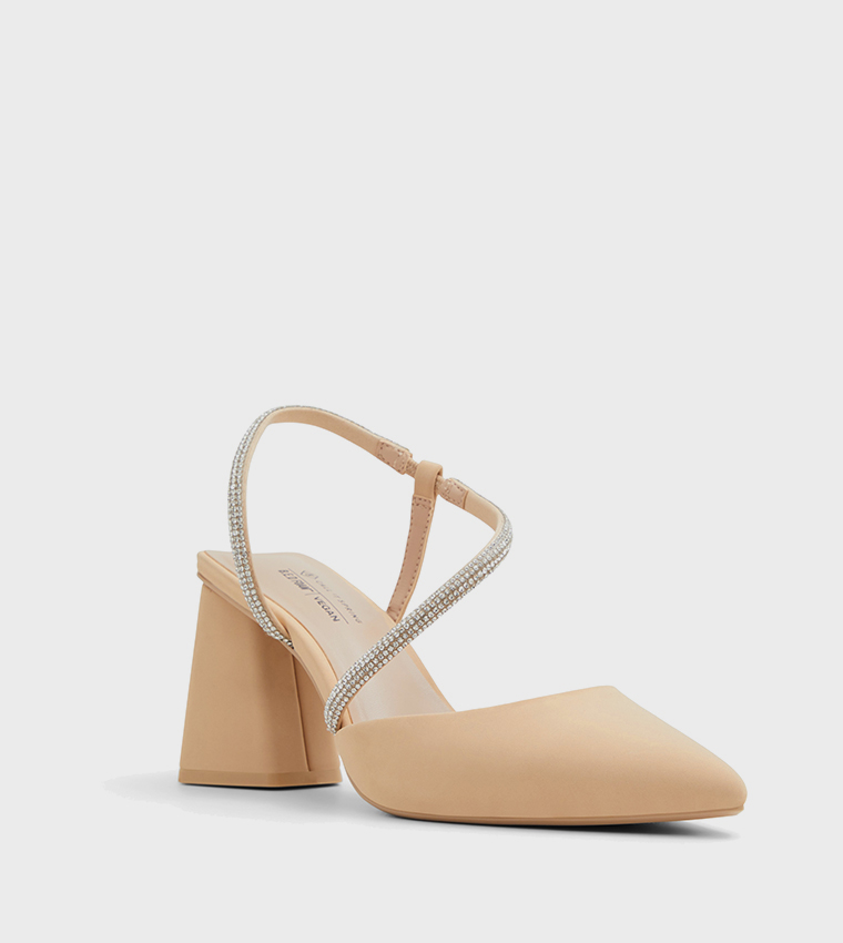 PETRRAA Embellished Pumps