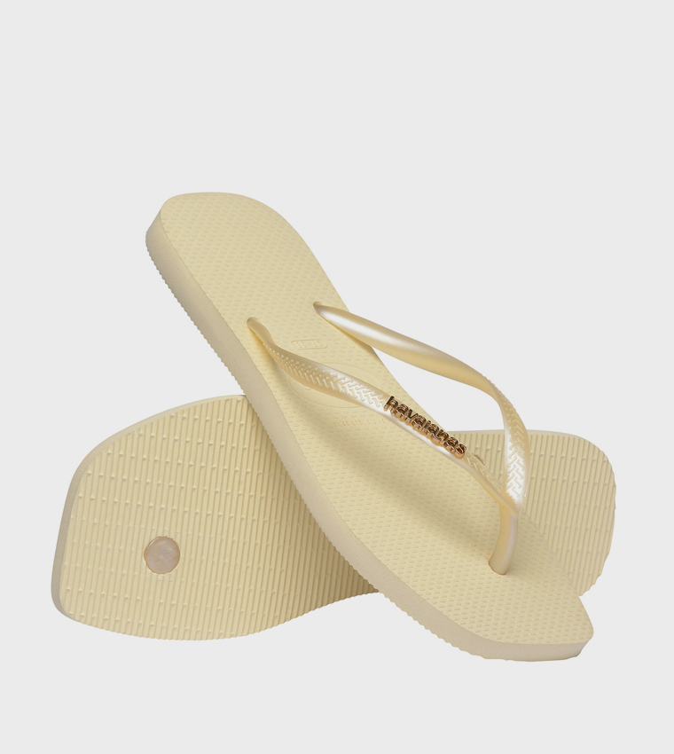 Slim Square Toe Logo Metallic Flip-Flops