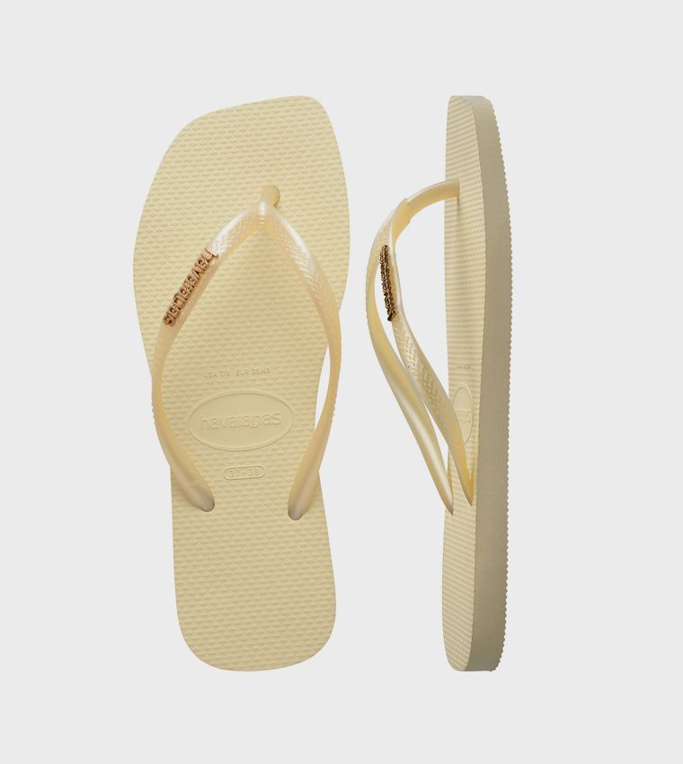 Slim Square Toe Logo Metallic Flip-Flops