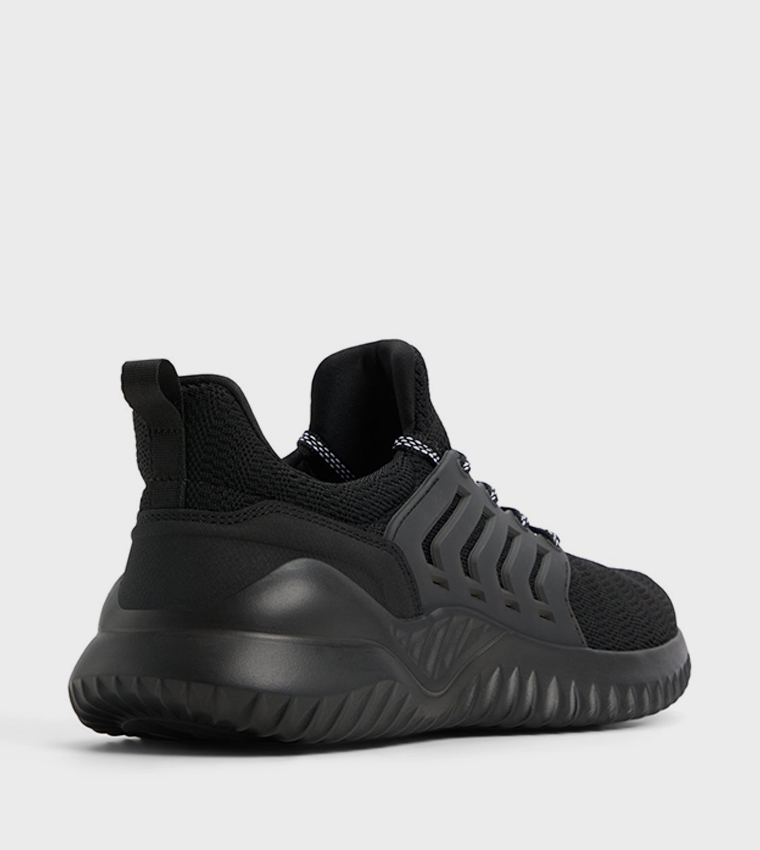 PRONTO Lace-Up Runner Sneakers