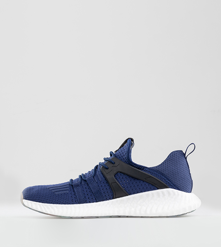 Power 2.5 Lace-Up Running Shoes