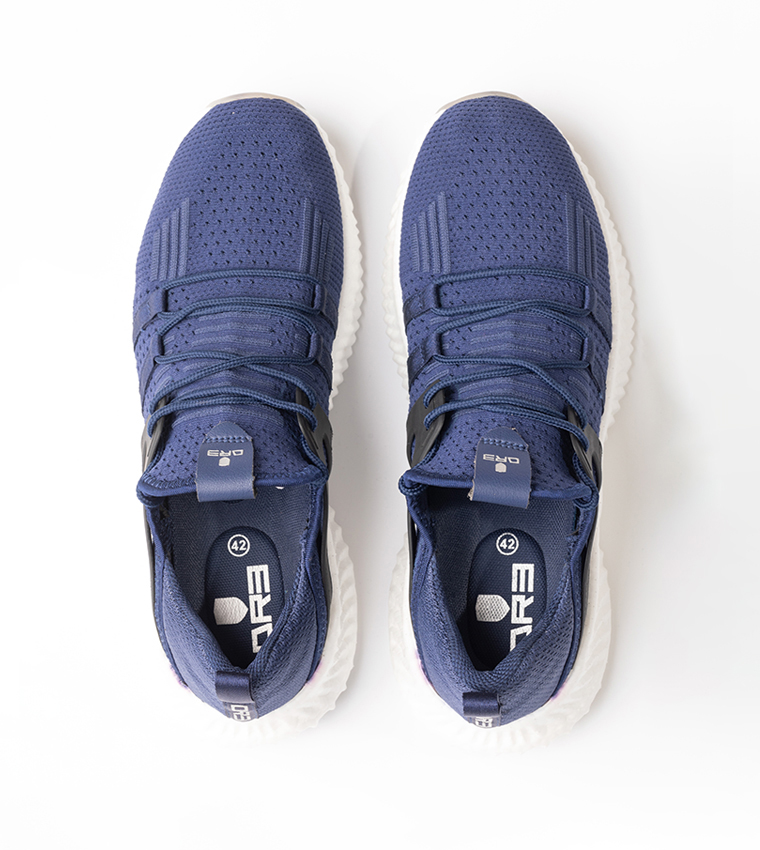 Power 2.5 Lace-Up Running Shoes