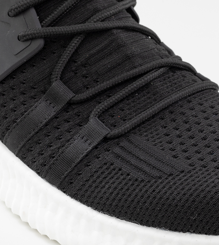 Power 2.5 Lace-Up Running Shoes