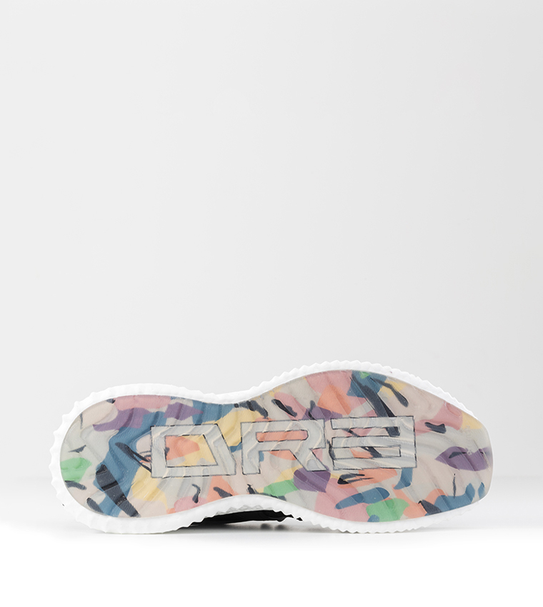 Power 2.5 Lace-Up Running Shoes