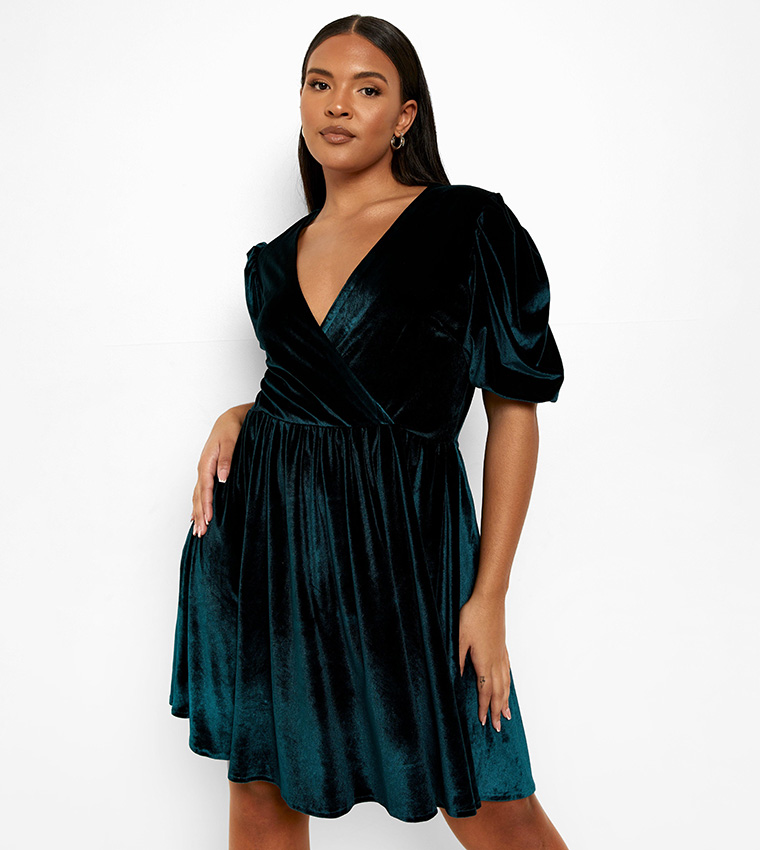 green emerald velvet dress Mint Velvet Skater Dress (Medium) – MessQueen New York